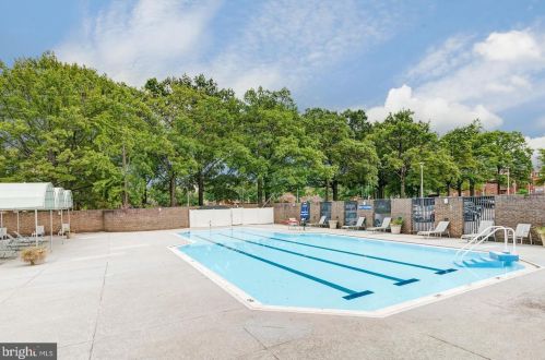 1311 Delaware Ave, Washington DC  20024-3930 exterior