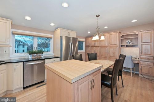 91 Utica Ave, Camden NJ 08108-2335 exterior