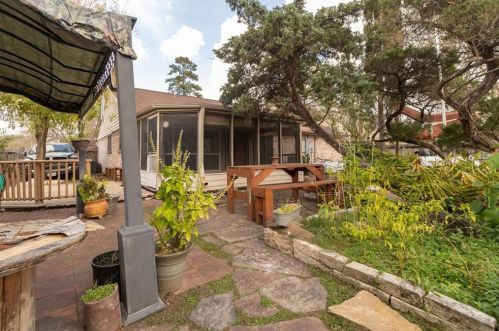 7002 Foxvalley Ln, Humble TX exterior