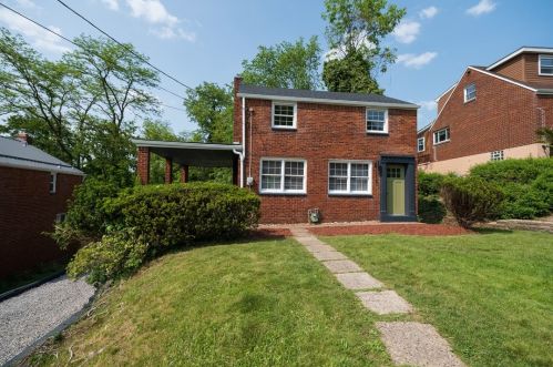 110 Briarwood Dr, Pittsburgh PA  15235-4301 exterior