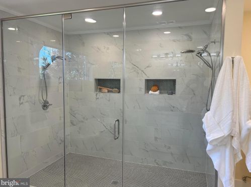 6005 Utah Ave, Washington DC 20015-1230 exterior