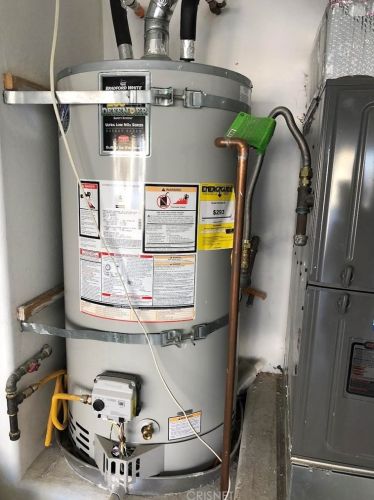 320 Rossmore Dr, Oxnard CA  93035-4465 exterior