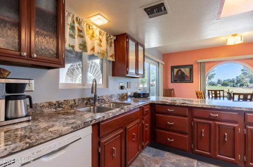 1017 Paseo Iris, Green Valley AZ 85614-3644 exterior