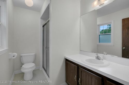 99 4 Winds Dr, Middletown NJ 07748-3134 exterior