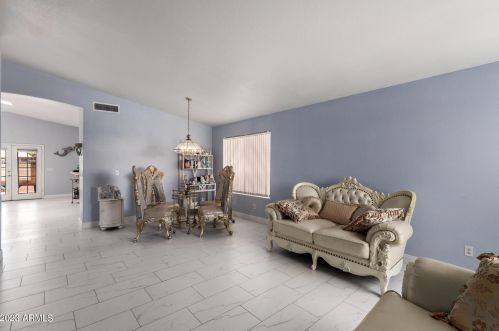 11840 44th St, Phoenix AZ  85044-2424 exterior