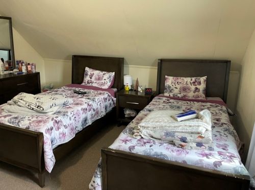 57 Maple Ave, North Andover MA 01845-3613 exterior