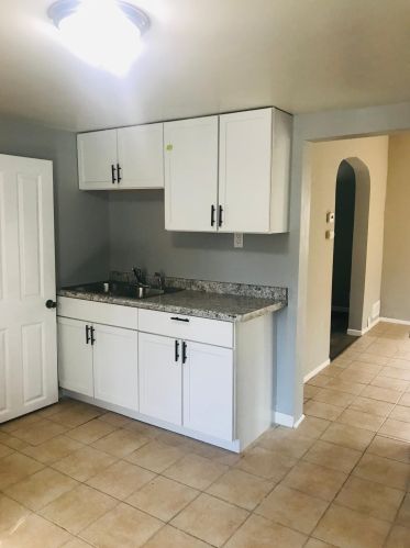 900 Case Ave, Saint Paul MN 55106-3806 exterior