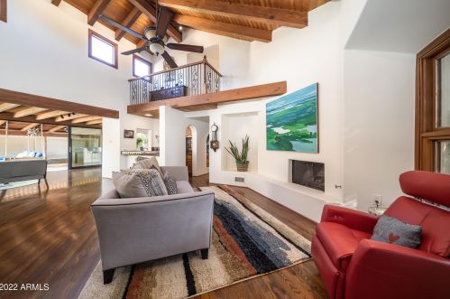 7345 2 Ave, Phoenix AZ 85023-6573 exterior