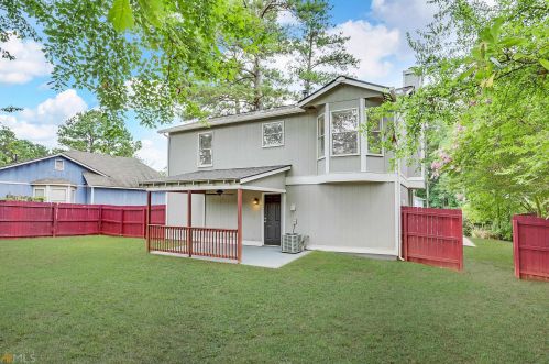 5410 Forest Downs Cir, Atlanta GA  30349-2488 exterior