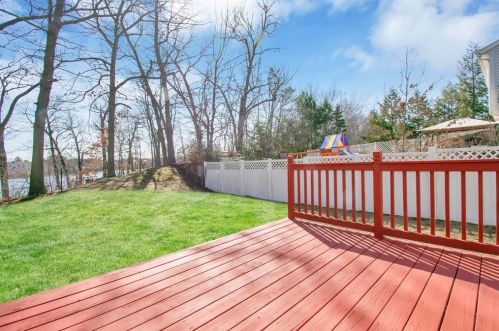 75 Glenmore St, Springfield MA 01129-1067 exterior