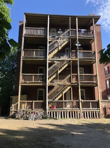 19 Warner St, Springfield MA  01108-1563 exterior