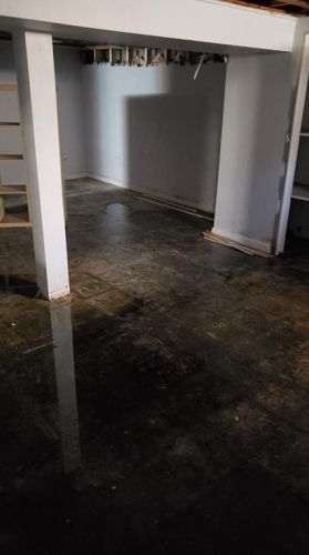 132 Annette Ave, Woonsocket RI  02895-3902 exterior