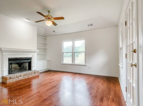 665 Corbin Lk Ct, Atlanta GA 30350-2015 exterior