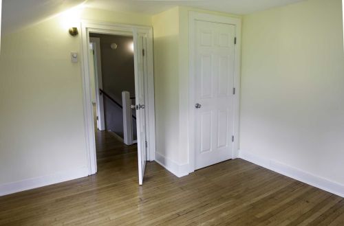 73 Old Post Rd, Red Hook NY  12571-2219 exterior