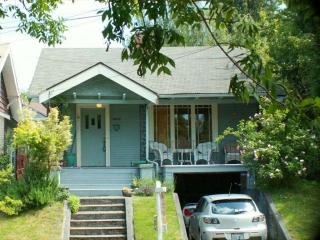 4910 Burke Ave, Seattle WA  98103-4520 exterior