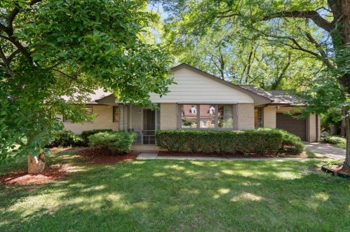 7032 Ardara Ave, Milwaukee WI 53209-2922 exterior