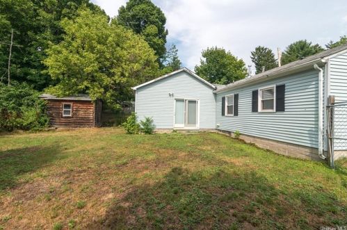 41 Pendell Rd, Poughkeepsie, NY 12601-1539