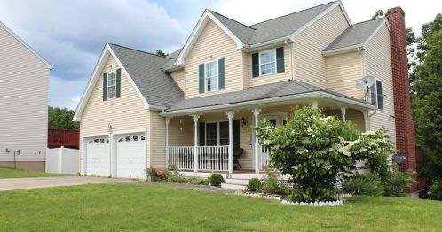 28 Sunrise Ave, Worcester, MA 01606-3306