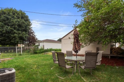 2917 38, Milwaukee WI 53210-2549 exterior