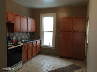 430 Oak St, Kalamazoo MI  49007-5071 exterior