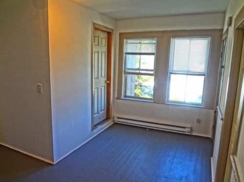 8 Cherry St, Ware MA 01082-1501 exterior