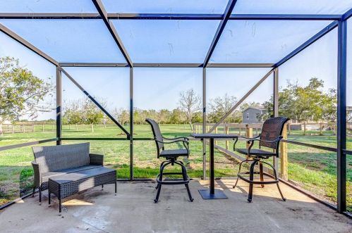 32730 Rogers Rd, Fulshear TX 77441-6326 exterior