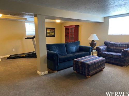 8826 1700, Sandy UT 84092-5169 exterior