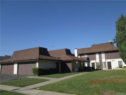 14651 Del Amo Ave, Tustin CA  92780-6048 exterior