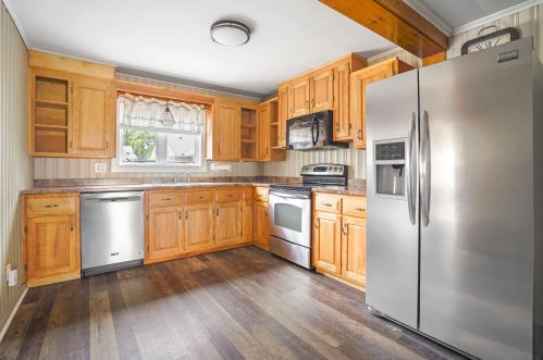 46 Stone St, Concord NH 03301-2766 exterior