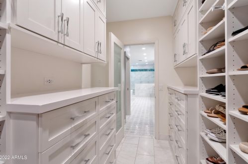 5828 3rd Ave, Phoenix AZ 85086-7201 exterior