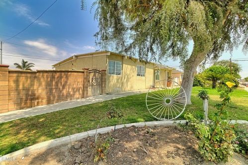 835 Roderick Ave, Oxnard, CA 93030-4124