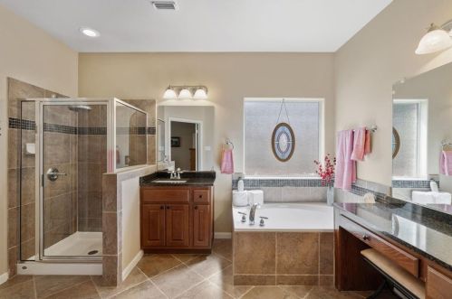 270 Abbott Dr, Austin TX 78737-4536 exterior