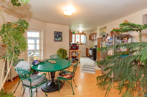 1721 1 St, Duluth MN 55806-2146 exterior