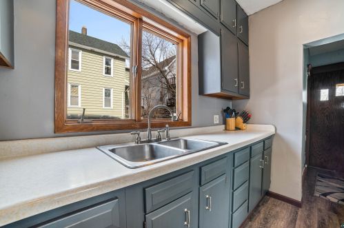 420 7 Ave, Duluth MN 55805-2033 exterior