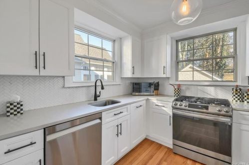 47 Columbia Pl, Mount Vernon NY 10552-1202 exterior