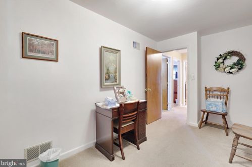 12722 Holdridge Rd, Silver Spring MD 20906-3830 exterior