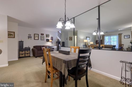 104 Country Pl Dr, Lancaster PA 17601-1775 exterior