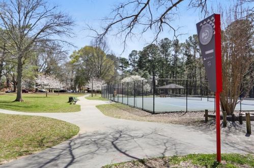 1121 Francis St, Atlanta GA 30344-2313 exterior