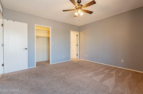 4801 Red Wolf Dr, Tucson AZ  85742-8825 exterior