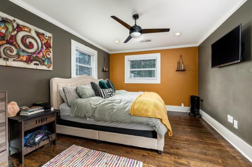 2930 Eleanor Ter, Atlanta GA  30318-6014 exterior