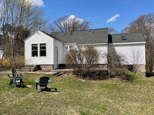 35 Carter Rd, Worcester MA 01609-1038 exterior