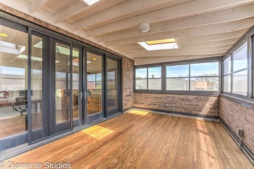 1523 School St, Chicago IL 60657-2121 exterior