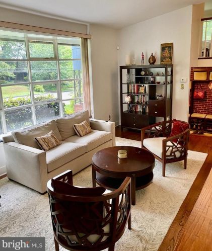 9808 Forest Grove Dr, Silver Spring MD  20902-5711 exterior