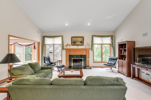 16820 Renee Dr, Macomb Township MI 48042-2324 exterior