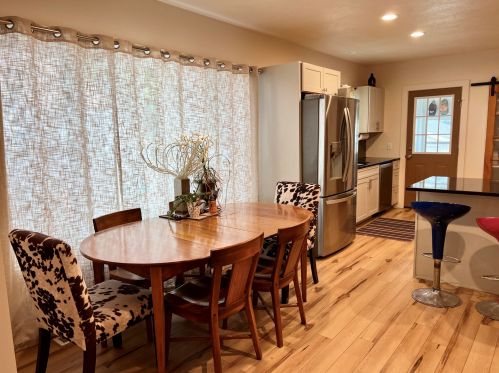 1172 Dale Ave, Meskegon MI 49441-2209 exterior