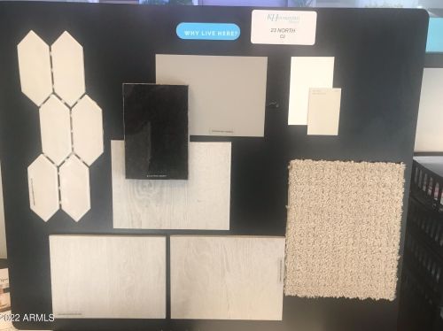 8425 22nd Dr, Phoenix, AZ 85021-7712