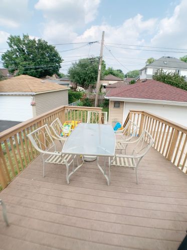 10631 Millard Ave, Chicago IL 60632-3243 exterior