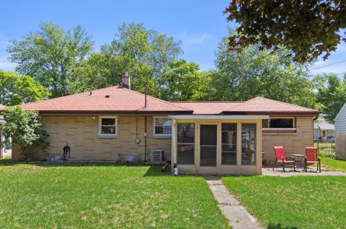 3837 75th St, Milwaukee WI 53220-1723 exterior