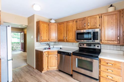 1438 Homecrest Dr, Saint Louis MO 63127-1124 exterior