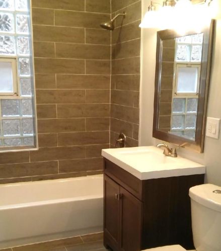 3837 Huron St, Chicago IL 60611-3043 exterior